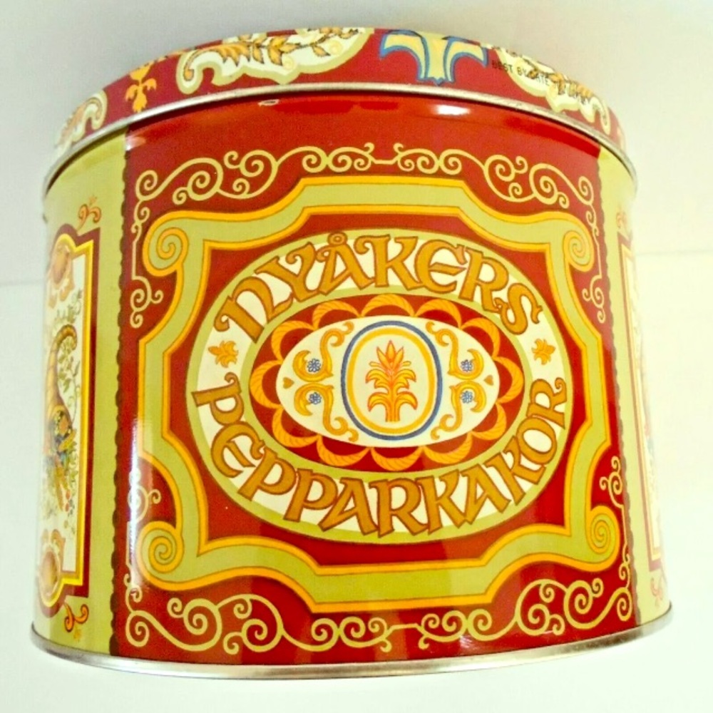 Nyakers Pepparkakor Cookie Tin Decorate Red EMPTY
